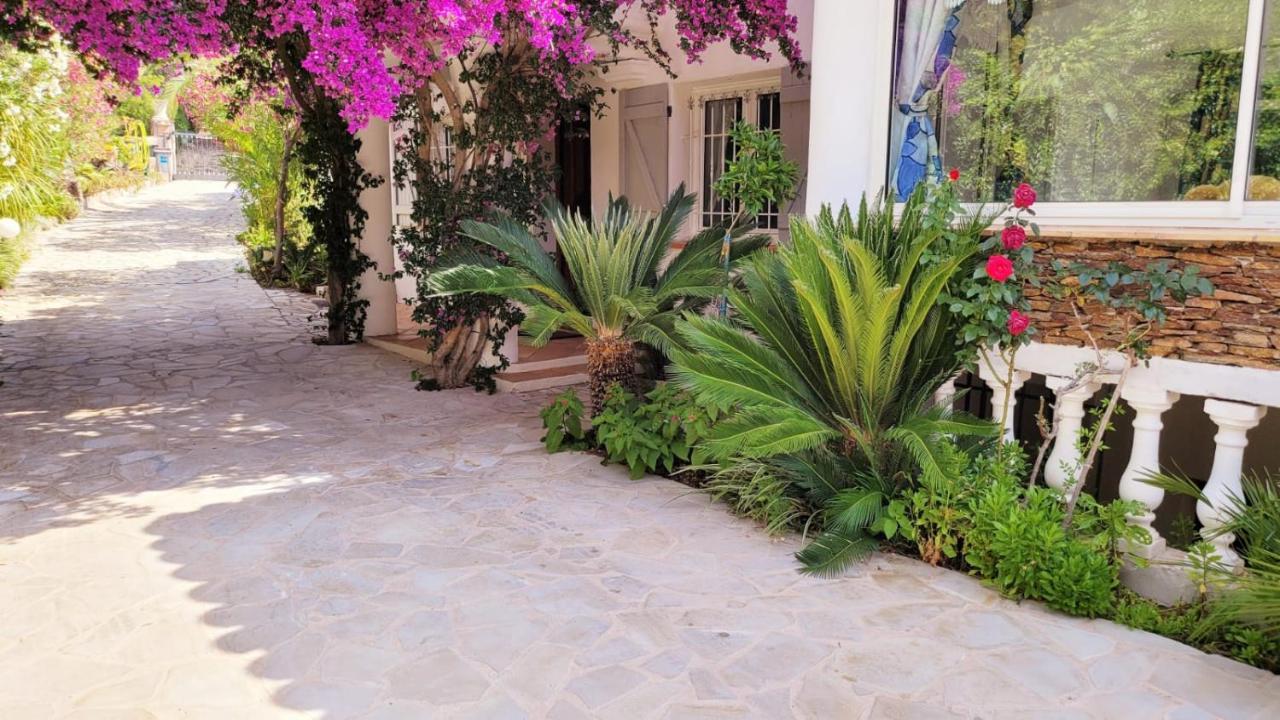 Villa Provencale A Sainte Maxime, Golf De Saint Tropez Eksteriør billede