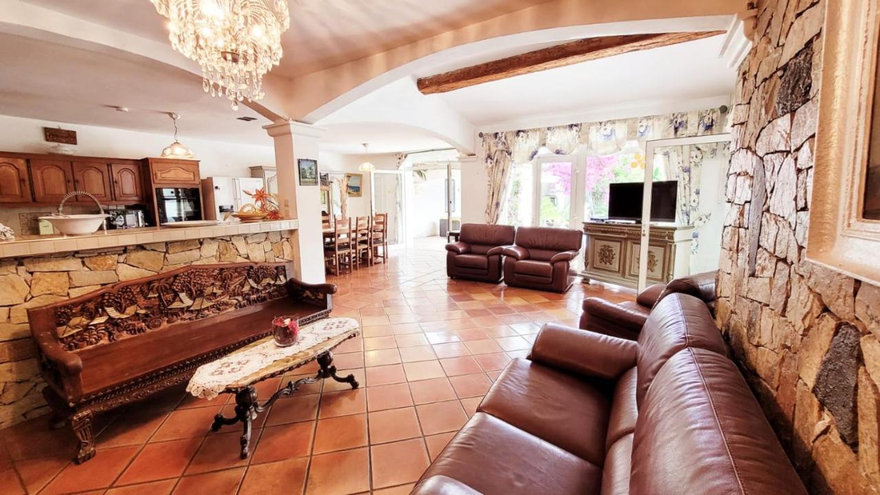 Villa Provencale A Sainte Maxime, Golf De Saint Tropez Eksteriør billede